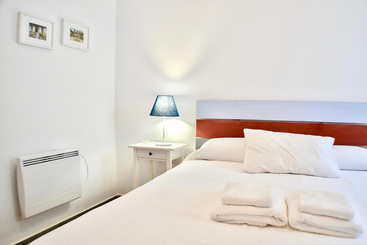 Acogedor Apt 8Pax 4Bdr 2Bth - Cozyhomesevilla1 Eksteriør billede