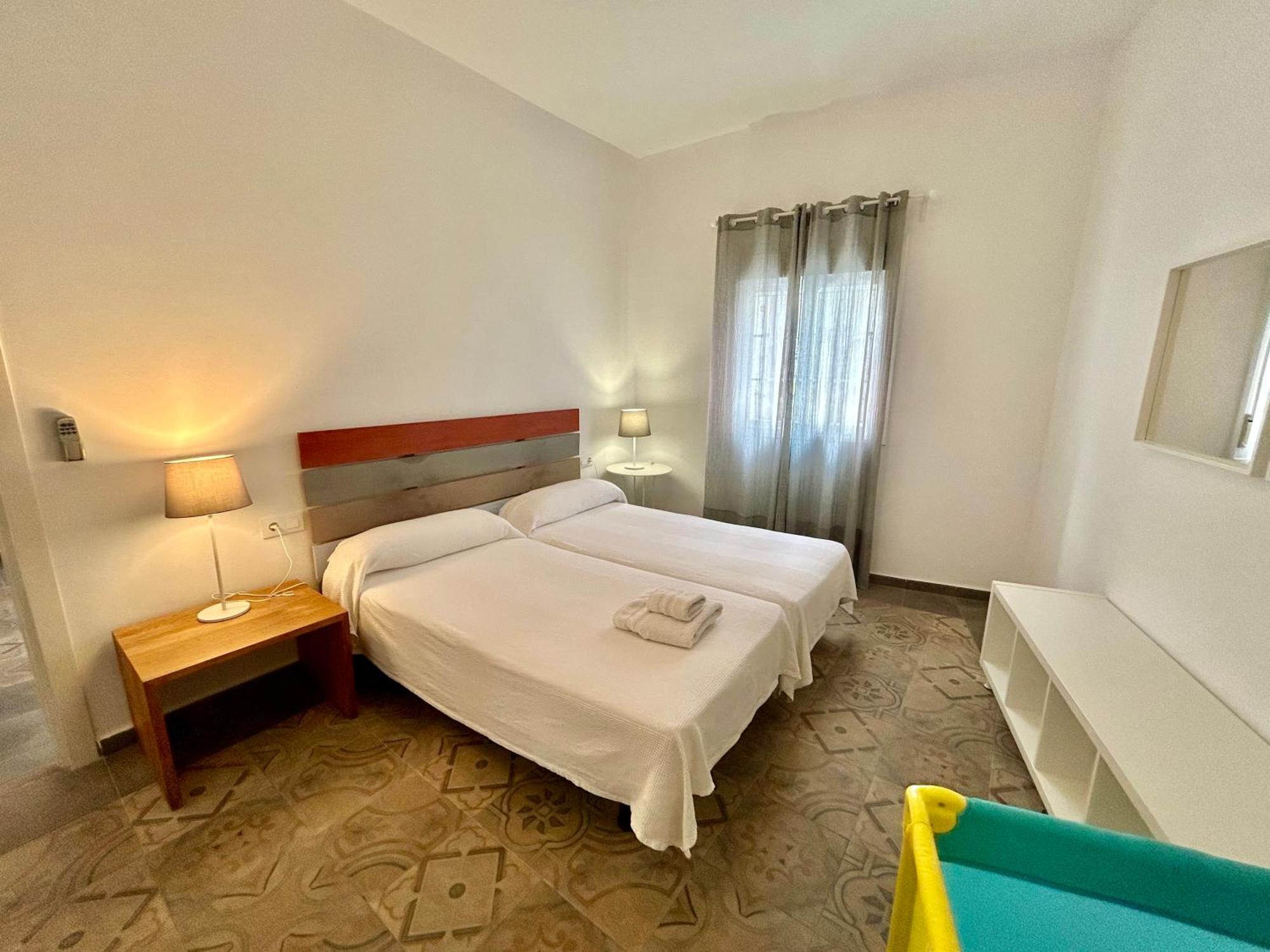 Acogedor Apt 8Pax 4Bdr 2Bth - Cozyhomesevilla1 Eksteriør billede