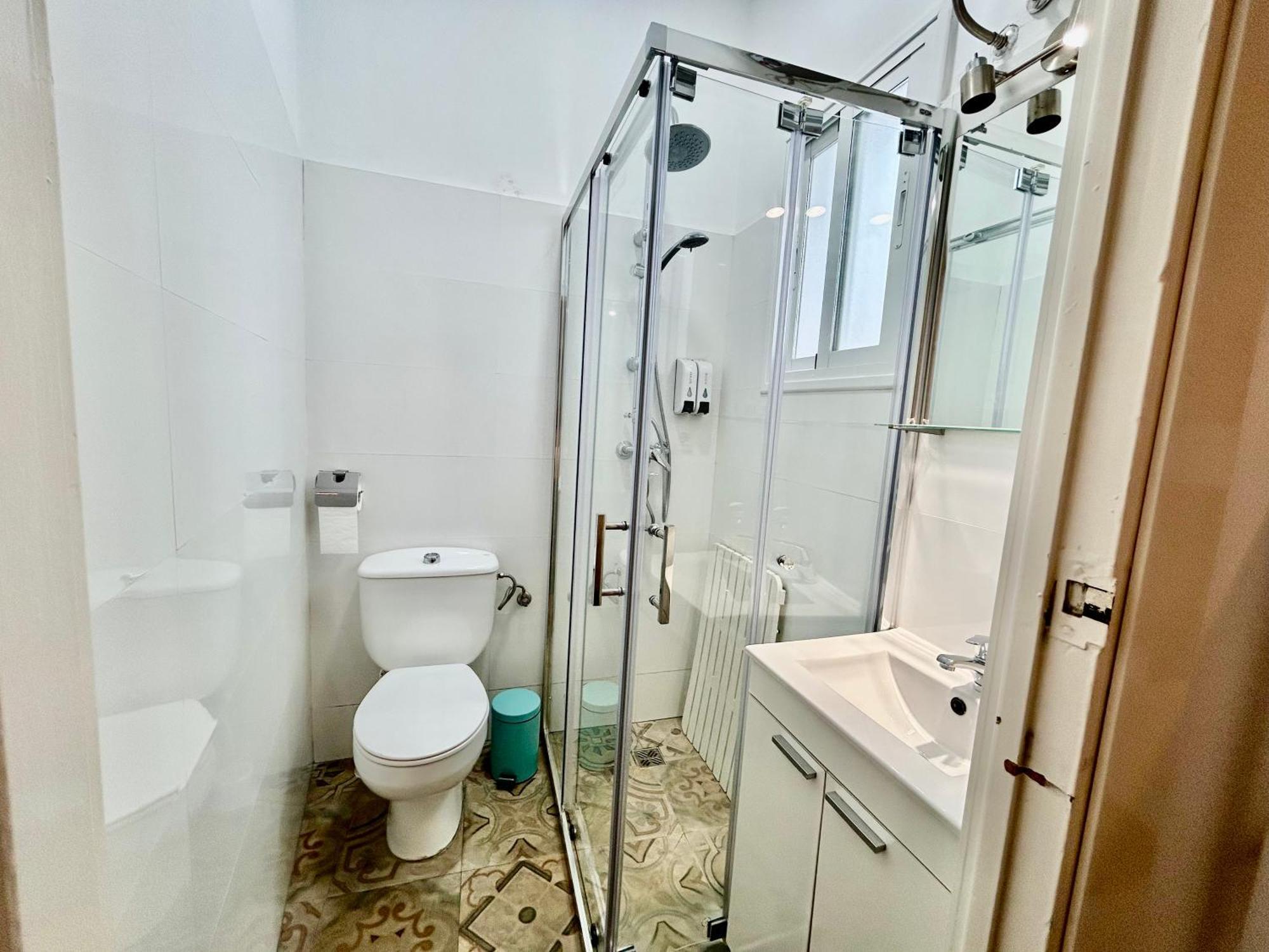 Acogedor Apt 8Pax 4Bdr 2Bth - Cozyhomesevilla1 Eksteriør billede