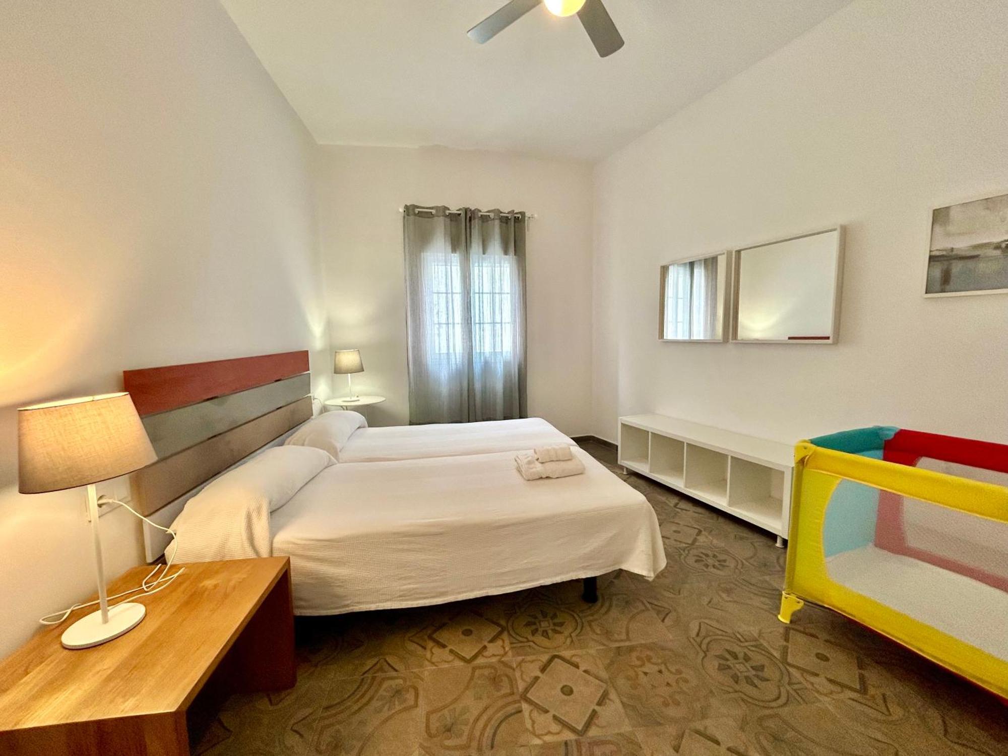 Acogedor Apt 8Pax 4Bdr 2Bth - Cozyhomesevilla1 Eksteriør billede