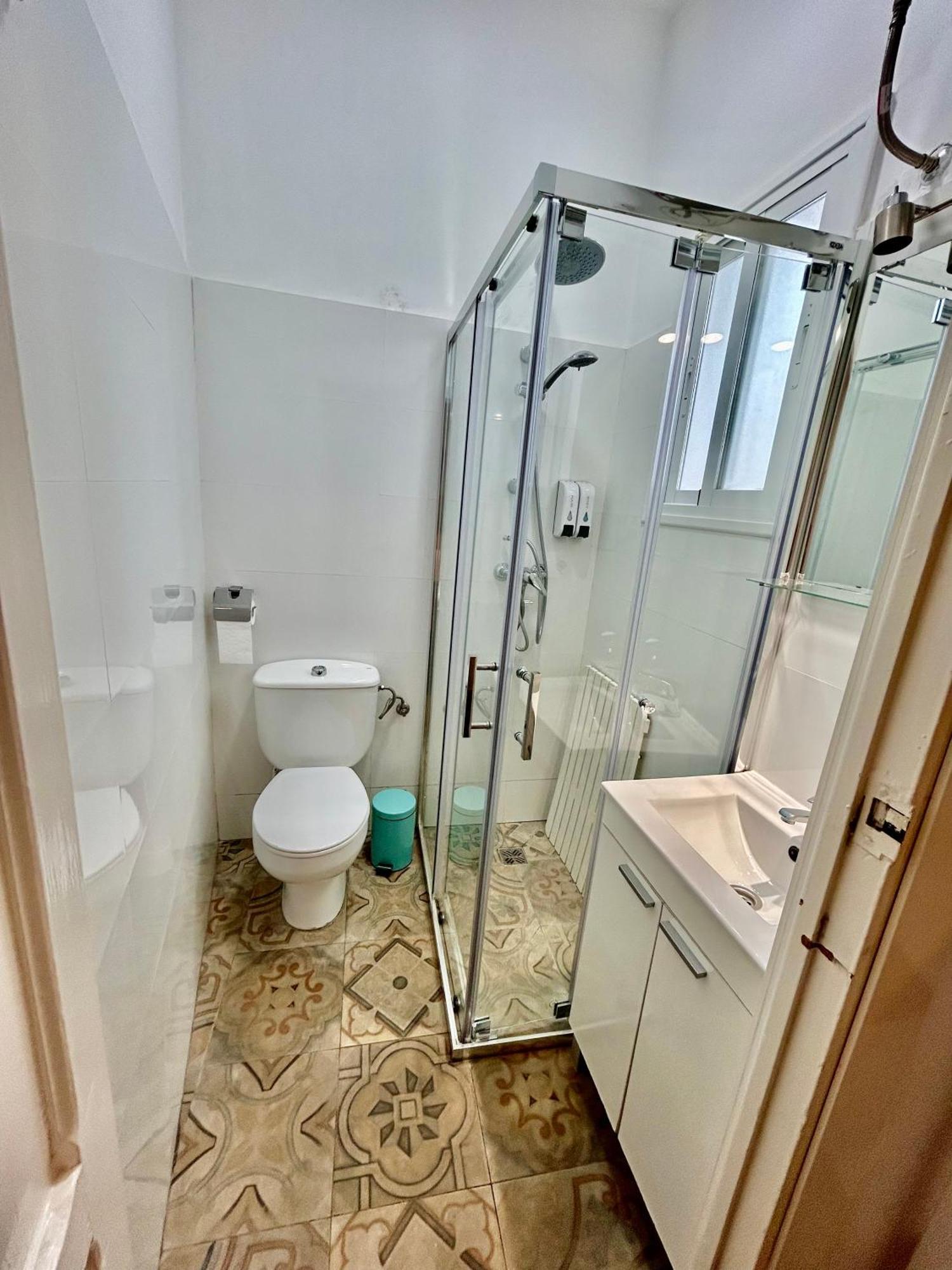Acogedor Apt 8Pax 4Bdr 2Bth - Cozyhomesevilla1 Eksteriør billede